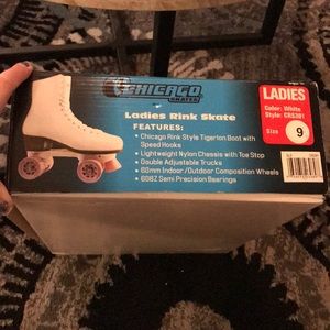 💜New 💜Chicago Roller Skates💜💜Size 9